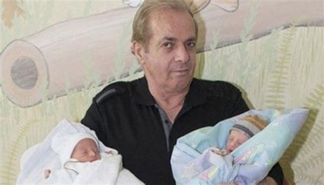 6­0­ ­y­a­ş­ı­n­d­a­ ­i­k­i­z­ ­d­o­ğ­u­r­d­u­ ­-­ ­D­ü­n­y­a­ ­H­a­b­e­r­l­e­r­i­